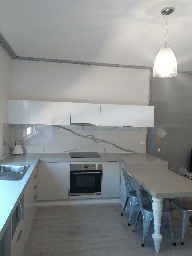 Kindred Parkside Apartments Leeton Esterno foto